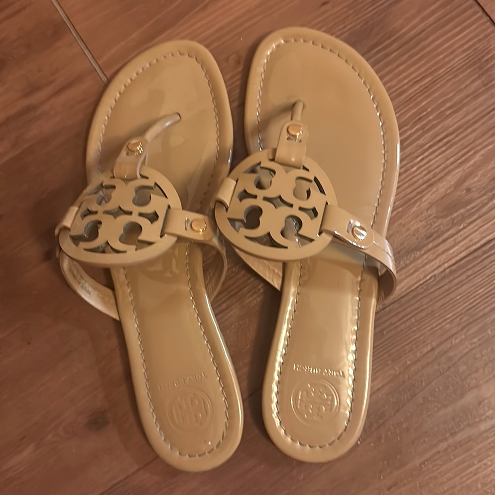 Size 8.5 brown/tan Tory Burch Miller Sandler. Like new
